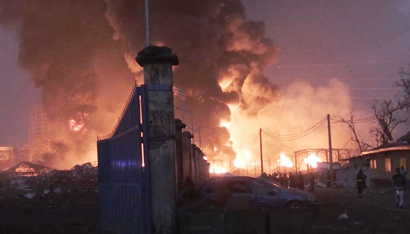 The fire at Conakry's main fuel depot on 18 December 2023.
