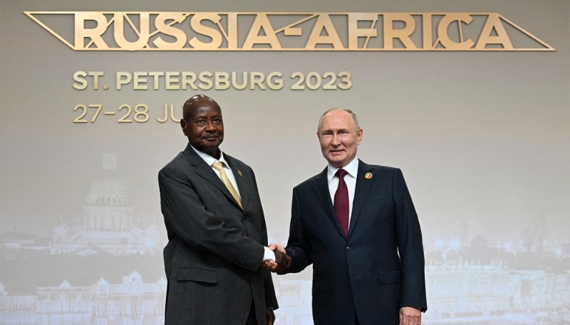 Russian President Vladimir Putin with his Ugandan counterpart Yoweri Museveni in Saint Petersburg on 27 July 2023.