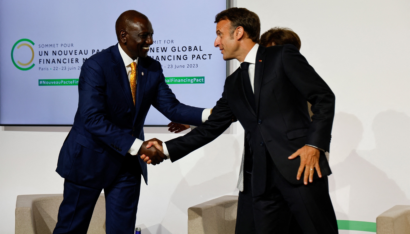 Kenyan President William Ruto and French President Emmanuel Macron in Paris on 22 June 2023.
