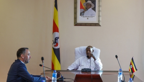 Yoweri Museveni meets with Belgian Foreign Minister Maxime Prévot, in Kampala, 25 April 2025.