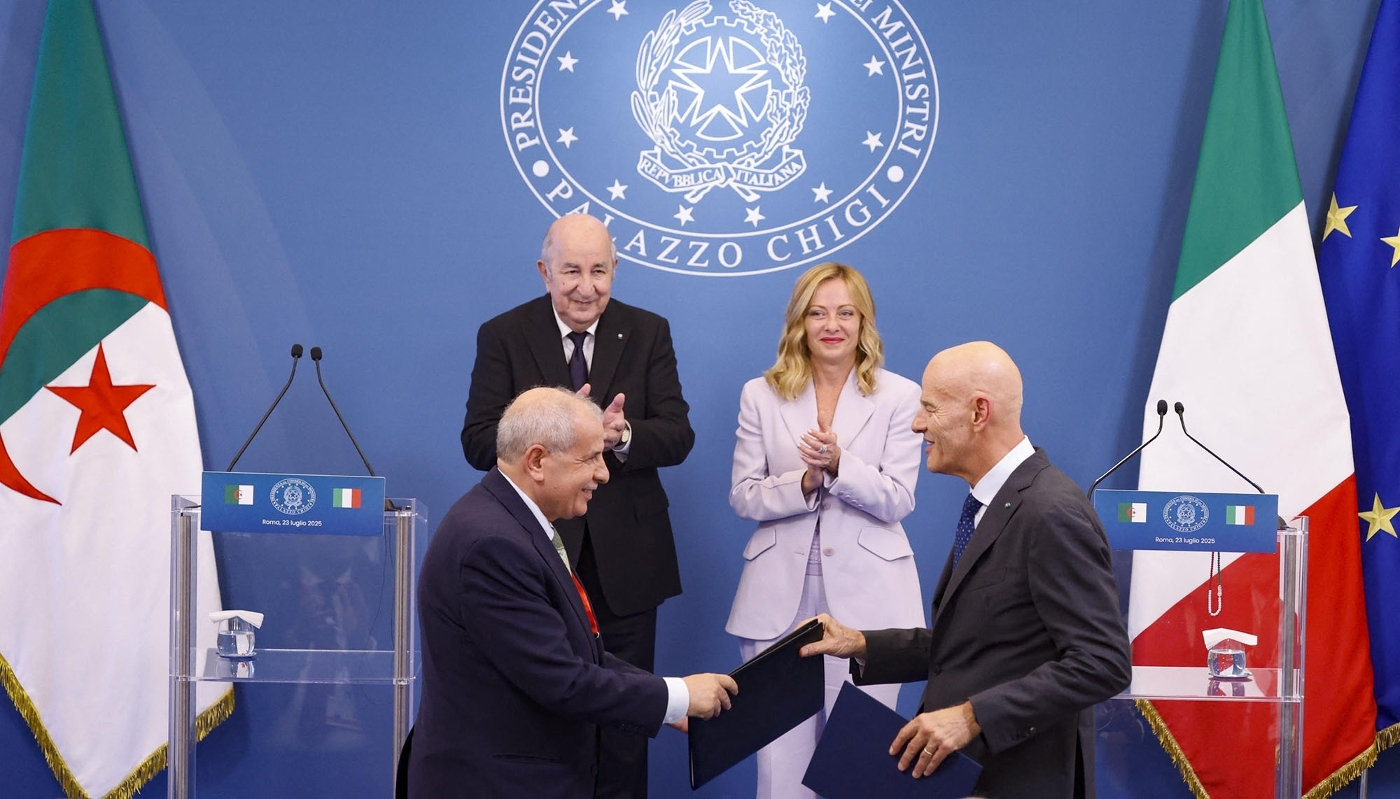Rachid Hachichi (bottom left), then CEO of Sonatrach, and Claudio Descalzi sign an MoU with Abdelmadjid Tebboune and Giorgia Meloni in attendance, in Rome on 23 July 2025.