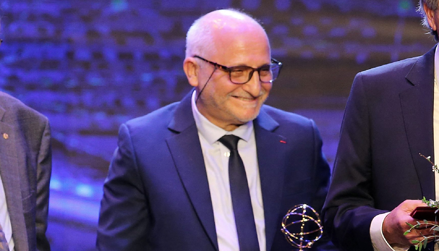 Moroccan scientist and engineer Rachid Yazami receives the Grand Prize during the VinFuture award ceremony in Hanoi, Vietnam on 20 December 2023.
