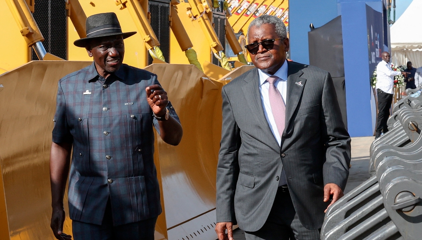 Kenyan President William Ruto and Nigerian billionaire Aliko Dangote in Lamu, Kenya, on 30 September 2026.