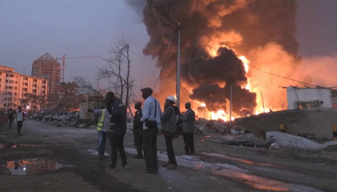 The fire at Conakry's main fuel depot on 18 December 2023.