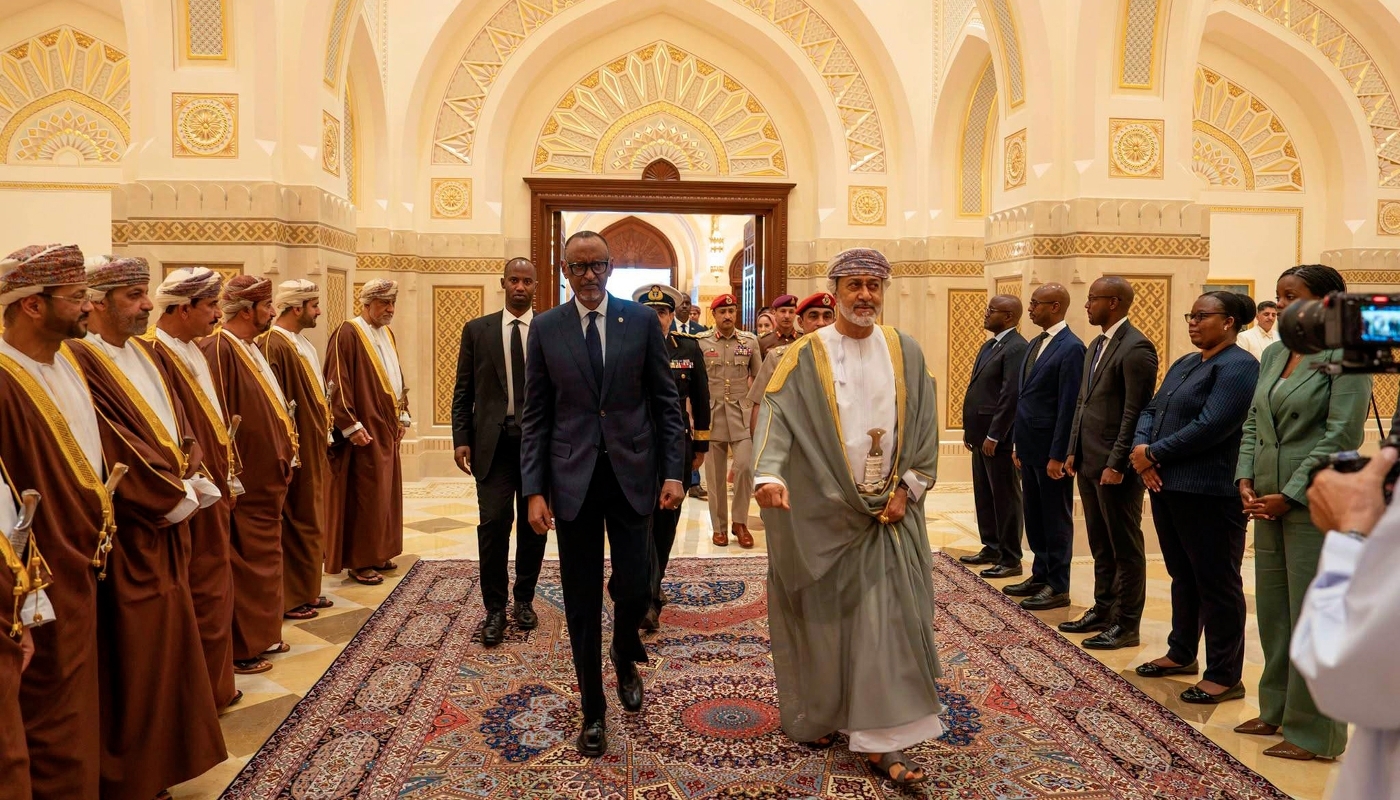 Rwandan President Paul Kagame (left) and Sultan of Oman Haitham bin Tariq in Muscat, on 8 September 2026.
