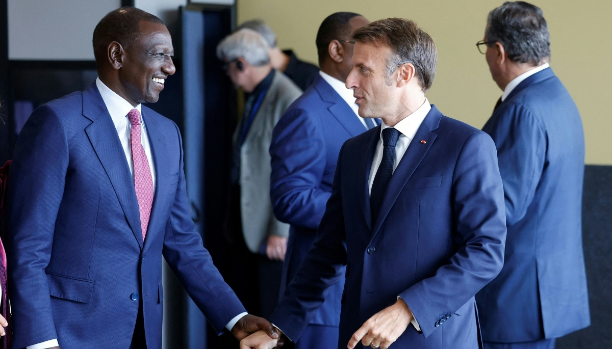 Kenyan President William Ruto and his French counterpart Emmanuel Macron in New York on 25 September 2024.
