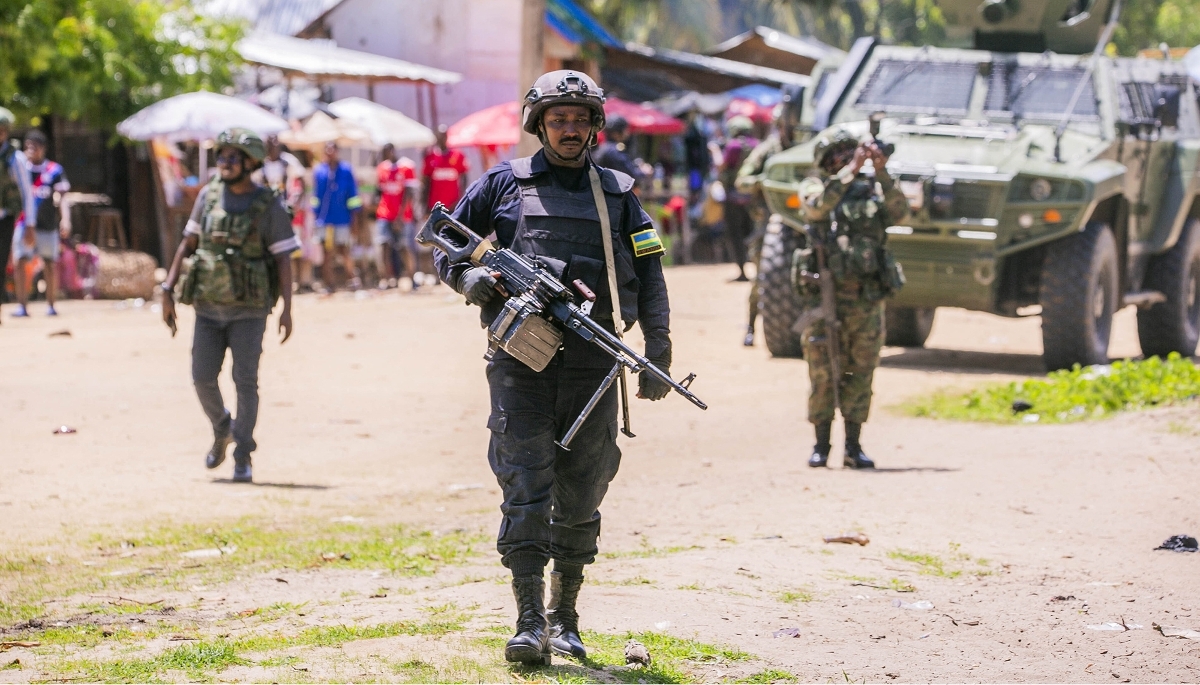Rwandan special units and Mozambican police in Palma, Cabo Delgado Province, Mozambique, in December 2023.