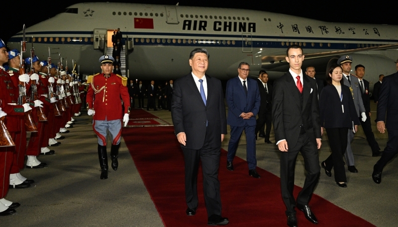 Chinese President Xi Jinping received in Casablanca, Morocco by Prince Moulay Hassan and Prime Minister Aziz Akhannouch, 21 November 2024.