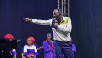 Pastor Chris Ndikumana during an evangelical rally in Bujumbura, 18 July 2026.