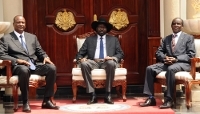 President Salva Kiir, flanked by Vice Presidents Taban Deng Gai (left) and James Wani Igga (right), at the presidential palace in Juba in 2016.