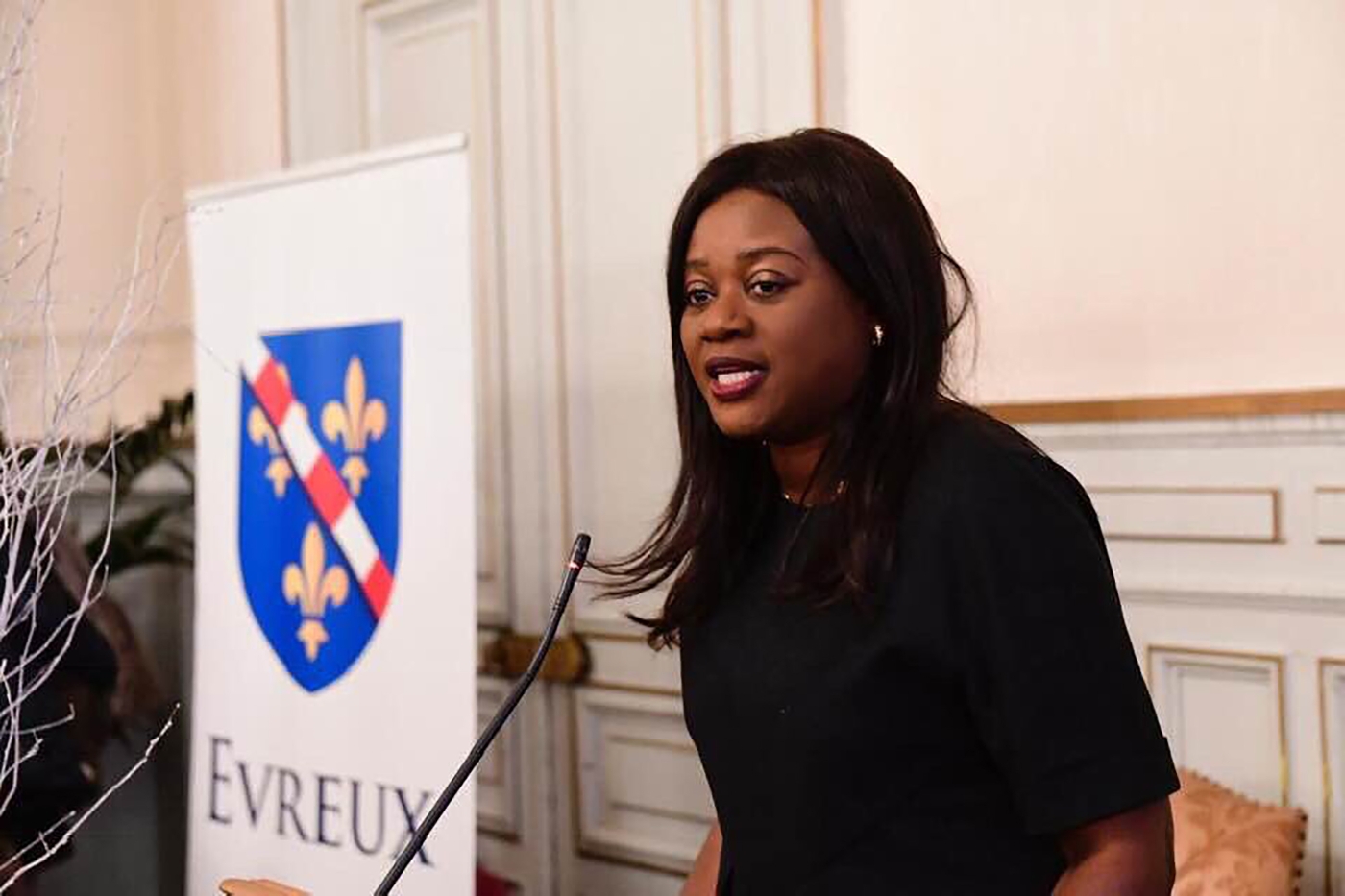 PR consultant Coumba Dioukhané.