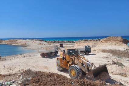 Al Mayah port construction site.
