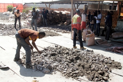 Artisanal miners work at Tilwizembe, a former industrial copper-cobalt mine outside Kolwezi, Lualaba province, DRC.