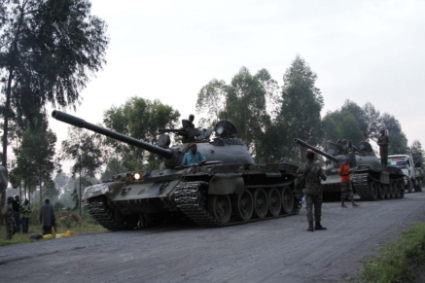 DRC army tanks on the border with Rwanda.