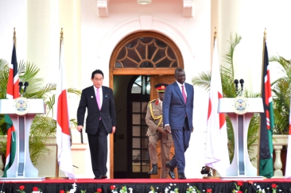 Kenyan president William Ruto and Japanese prime minister Fumio Kishida in Nairobi in May 2023.