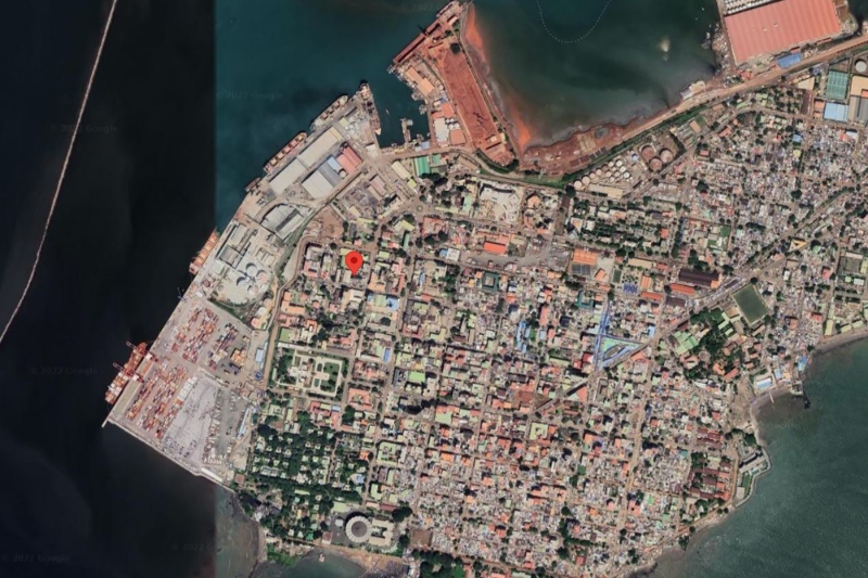 Ownership of the Fria Base building in Conakry (located on the map) is claimed by the Agence nationale d'aménagement des infrastructures minières (Anaim).