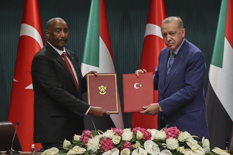 Sudanese Transitional Sovereignty Council Chairman General Abdel Fattah al-Burhan (left) was received by Turkish President Recep Tayyip Erdogan in Ankara on 12 August 2021.