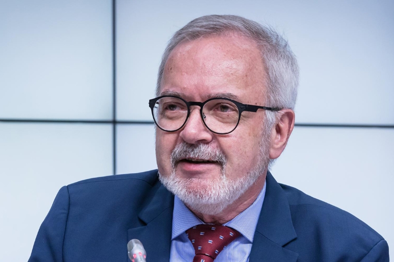 The President of the European Investment Bank, Werner Hoyer.