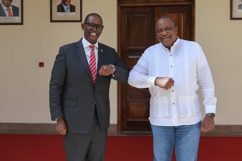 Former lawyer Machakos Nzioka Waita (left) and Kenyan president Uhuru Kenyatta.