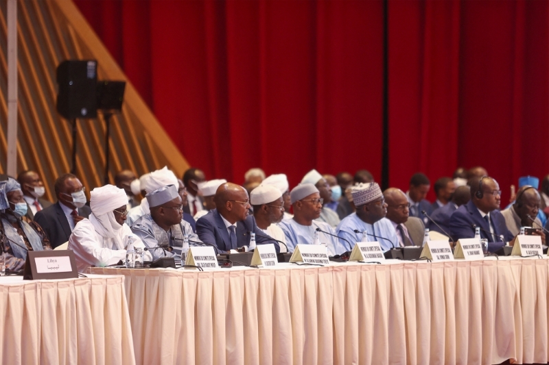 Representatives of 52 Chadian political and rebel groups are hosted in Doha since March.