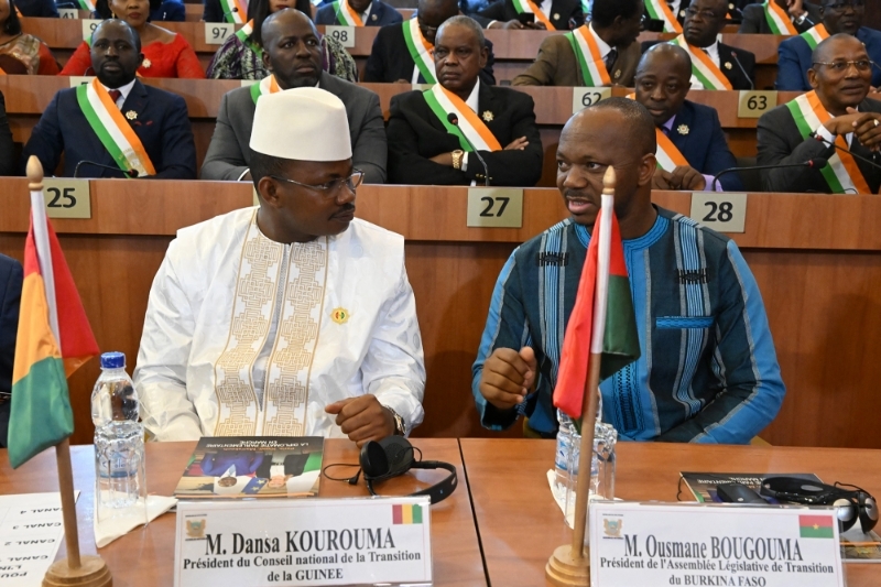 Dansa Kouroma (left), president of Guinea transitional council, during an Ivorian National Assembly ordinary session on 3 April 2023 in Abidjan.