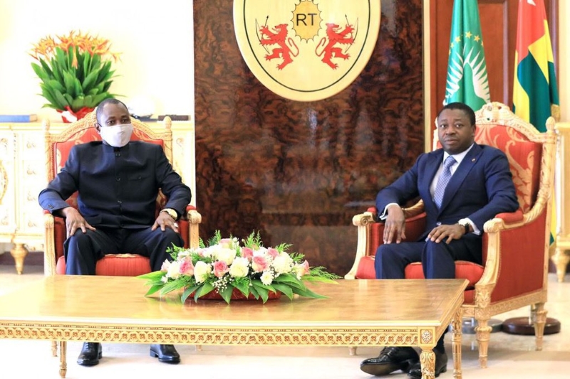 The transitional vice-president Assimi Goita with Togo's president Faure Gnassimbé, on 28 december in Lomé.