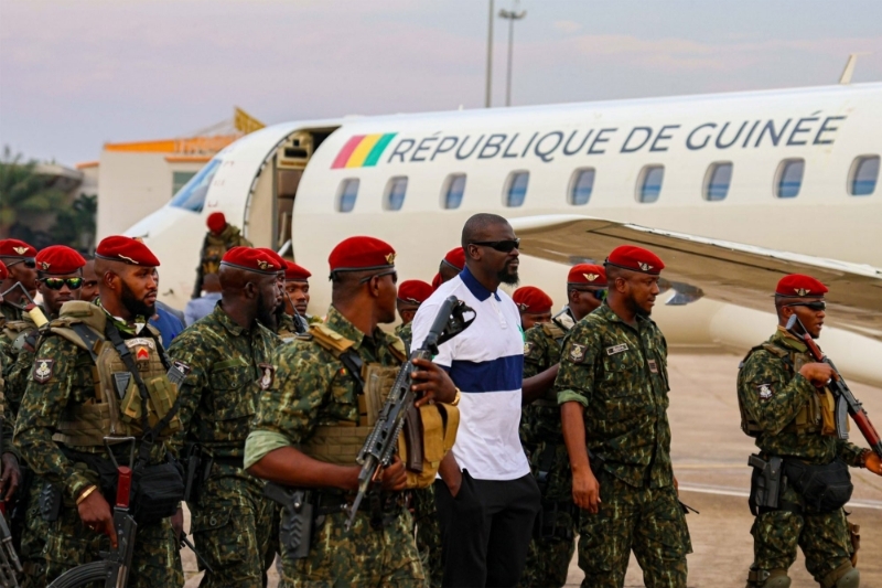 Colonel Mamadi Doumbouya took delivery of the plane at Ahmed-Sékou-Touré airport on 20 December 2022.