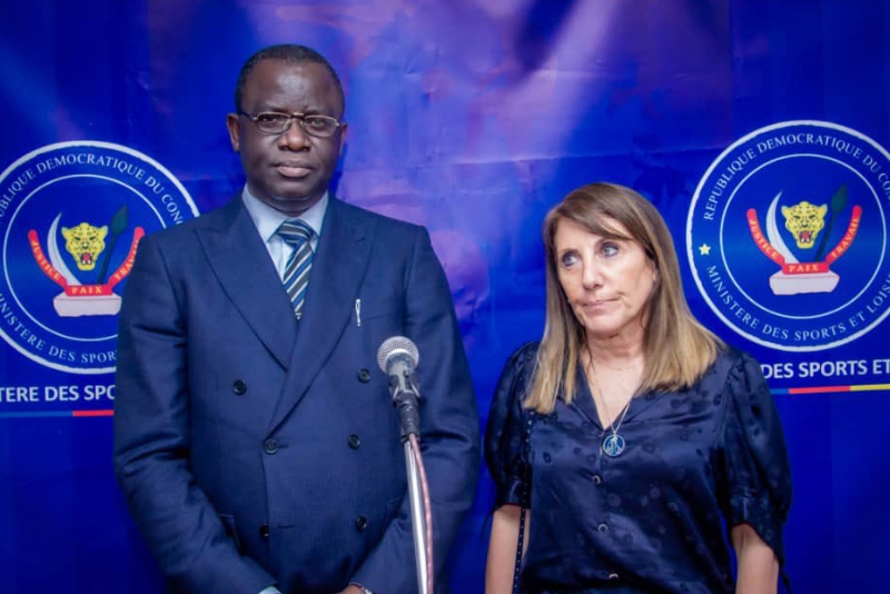 Isidore Kwandja Ngembo, director of the 9th edition of the Jeux de la Francophonie, with Zeina Mina, director of the International Committee of the Jeux de la Francophonie.