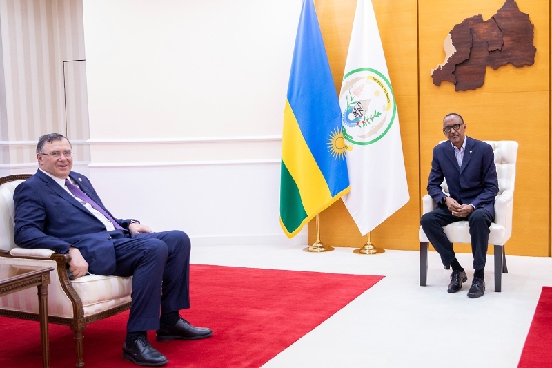 TotalEnergies chairman and chief executive Patrick Pouyanné with Rwanda's head of state Paul Kagame.