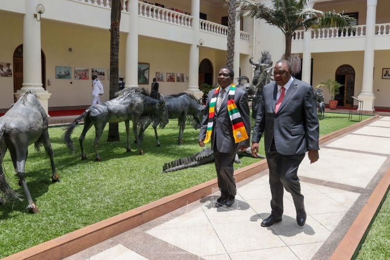 Zimbabwean President Emmerson Mnangagwa with Kenyan President Uhuru Kenyatta.