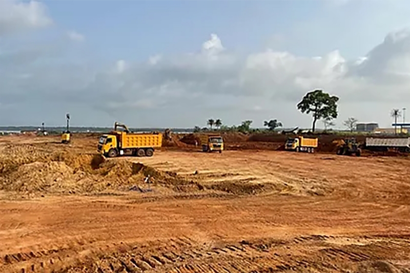 Construction of the port for the Bon Ami bauxite mine in the Boké district of Guinea.