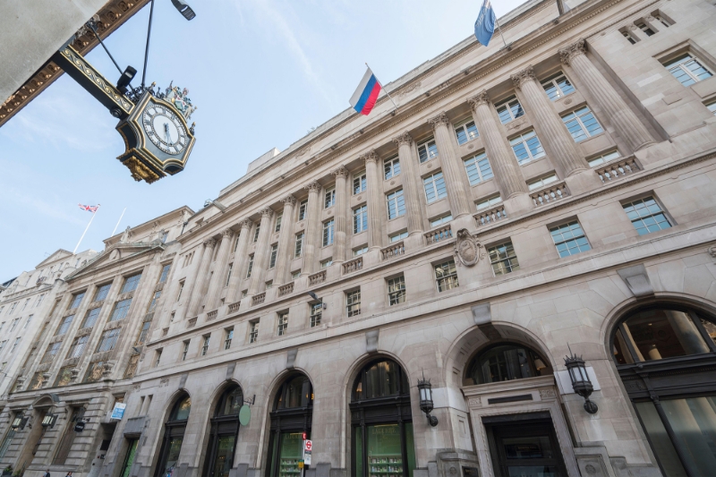 The Russian bank VTB rents four floors of 14 Cornhill, London.
