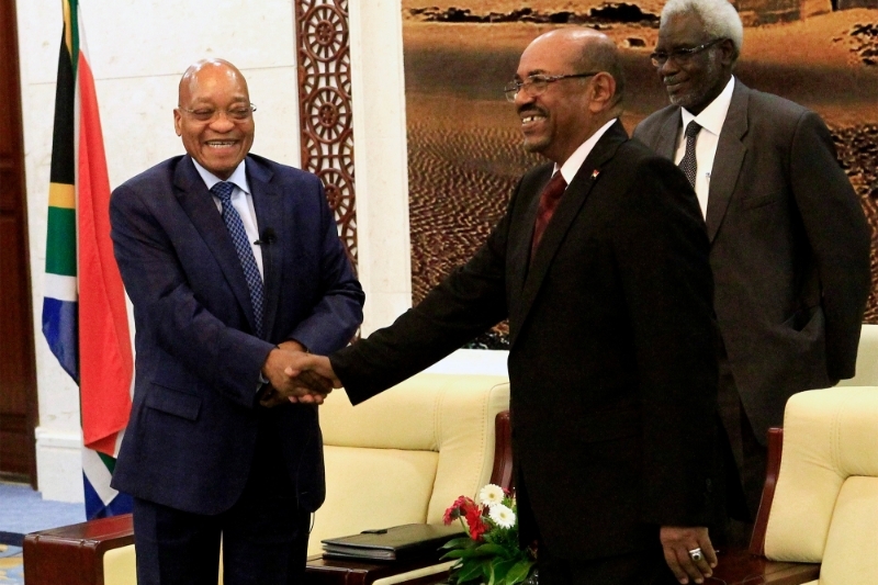 The former South African president Jacob Zuma with the former Sudanese president Omar al-Bashir in February 2015.