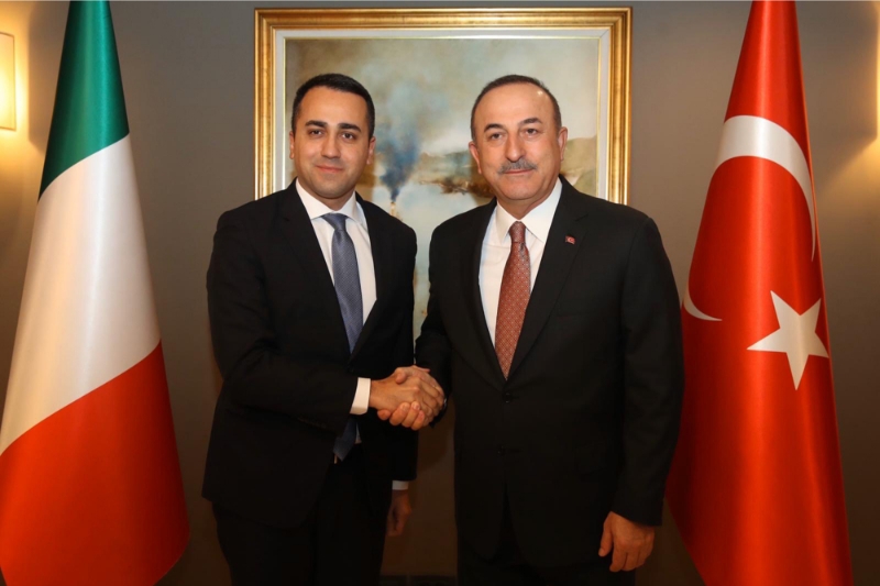 Luigi Di Maio (left) and Mevlüt Çavusoglu, respectively Foreign Ministers of Italy and Turkey.