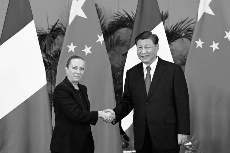 Italian PM Giorgia Meloni meets Chinese President Xi Jinping at the G20 in Bali, Indonesia, 16 November 2022.